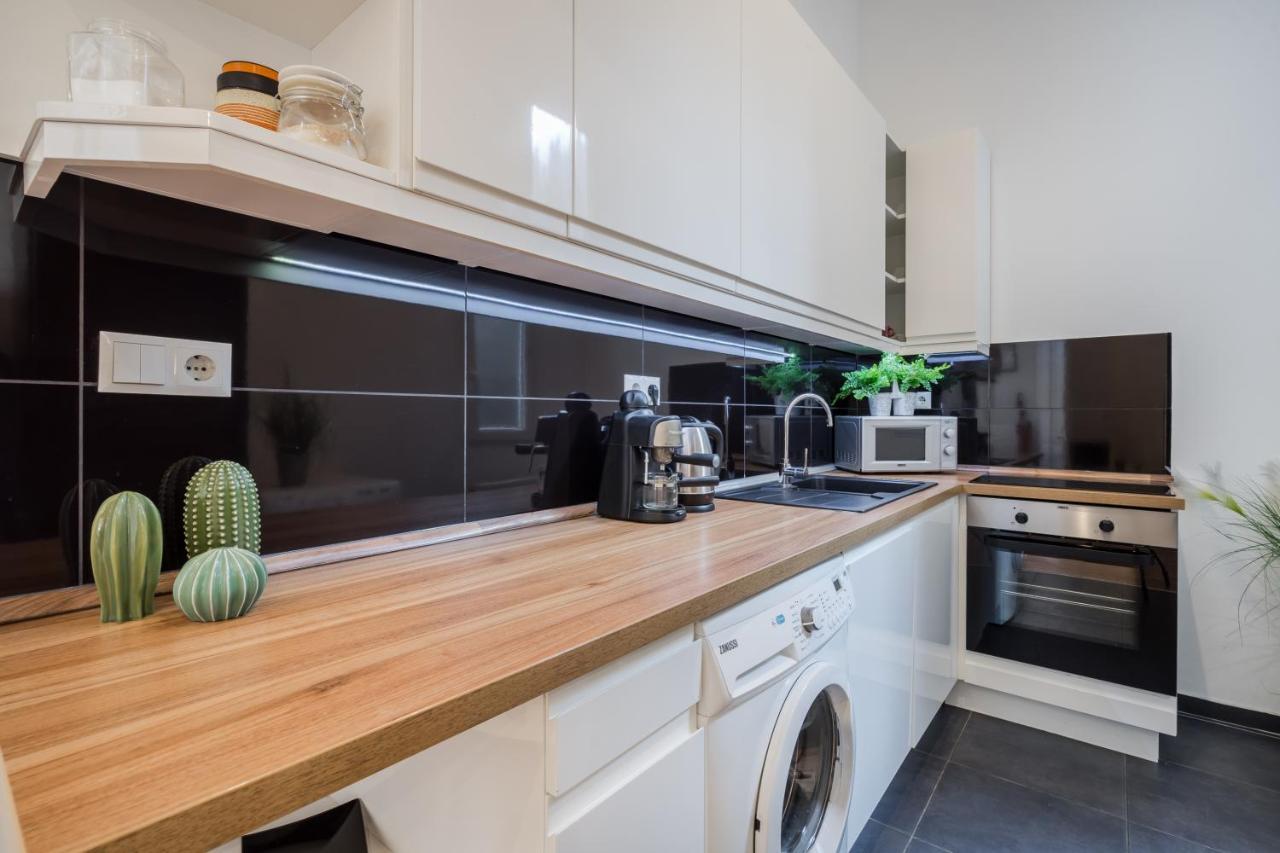 Real Apartments Zichy Budapest Eksteriør bilde